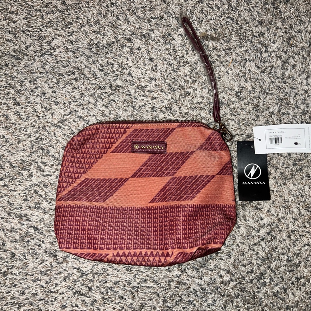 NWT MANAOLA Hawaii Bag